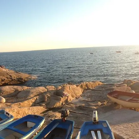 Un Salto Nel Blu Feriehus Chiessi